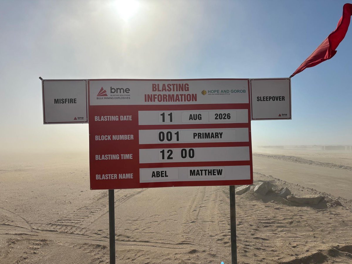 ColinBirdMining's tweet photo. Windy day in the desert for first blast at @BezantResources Hope and Gorob project. Milestone hit with Martyn doing the honours. Onwards and upwards. 
#BZT #Namibia #Copper #Gold https://t.co/hkps5pjpUg