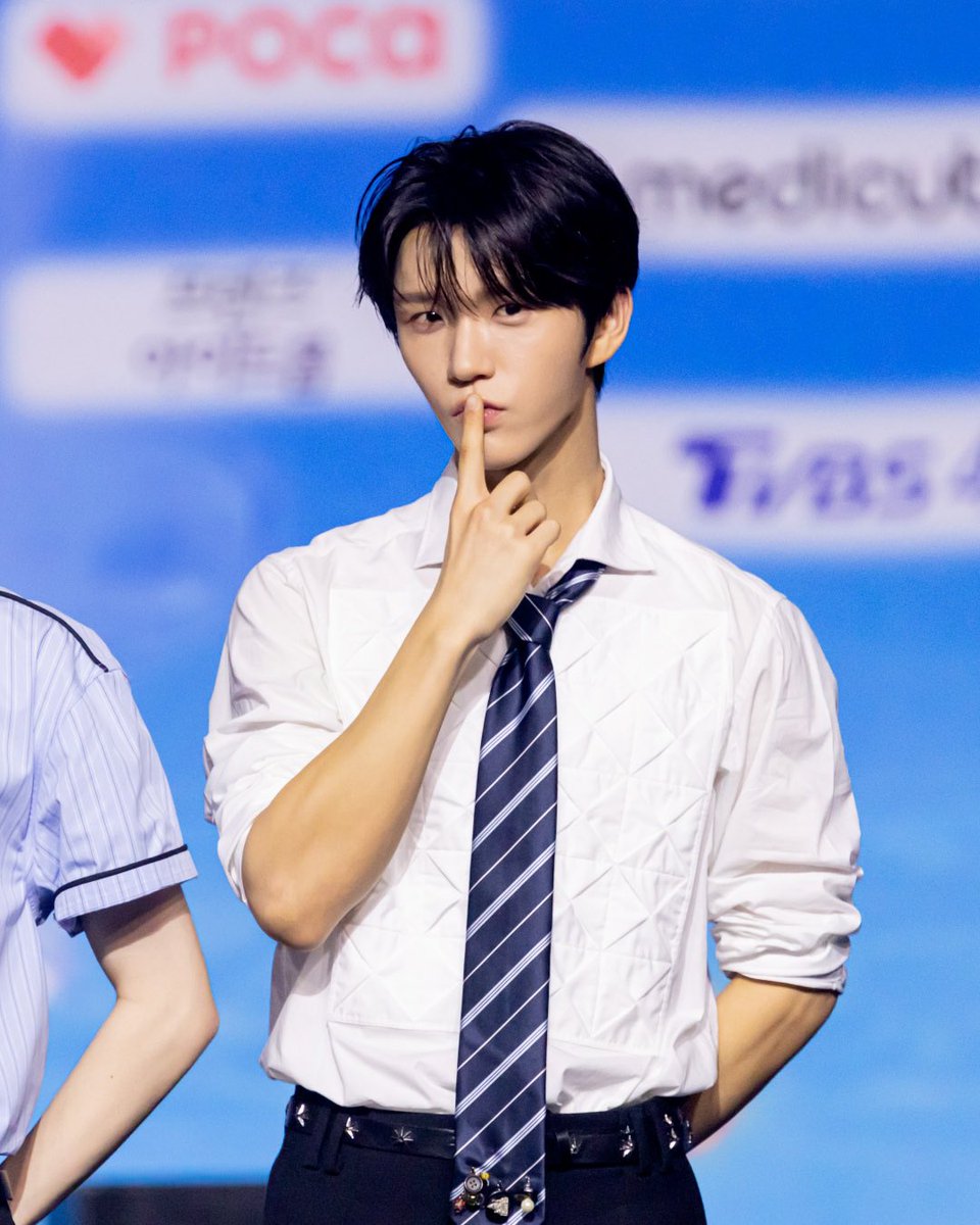 1004kubbang's tweet photo. 260812 가요대전 Summer 시상식 블루카펫
NCT WISH 미공개컷 타래 💖

@ imbcenews

#nctwish #NCT #엔시티위시 #위시 #가요대전 #블루카펫 #미공개컷 #재희 #JAEHEE #ジェヒ #료 #RYO #リョウ #사쿠야 #SAKUYA #サクヤ https://t.co/nwbmp6RZZT