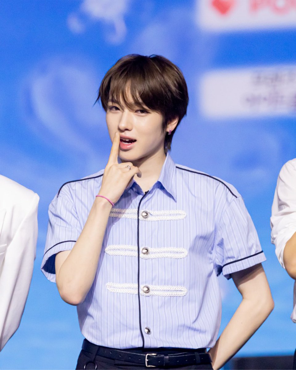 1004kubbang's tweet photo. 260812 가요대전 Summer 시상식 블루카펫
NCT WISH 미공개컷 타래 💖

@ imbcenews

#nctwish #NCT #엔시티위시 #위시 #가요대전 #블루카펫 #미공개컷 #재희 #JAEHEE #ジェヒ #료 #RYO #リョウ #사쿠야 #SAKUYA #サクヤ https://t.co/nwbmp6RZZT