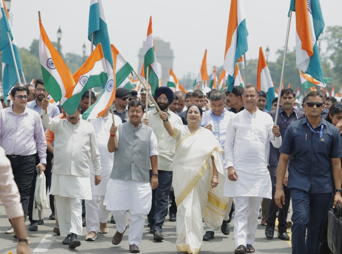NitinNabin's tweet photo. Rooted in identity and raised in pride, our Tiranga flies high.

#HarGharTiranga https://t.co/zDUfDKVsI2