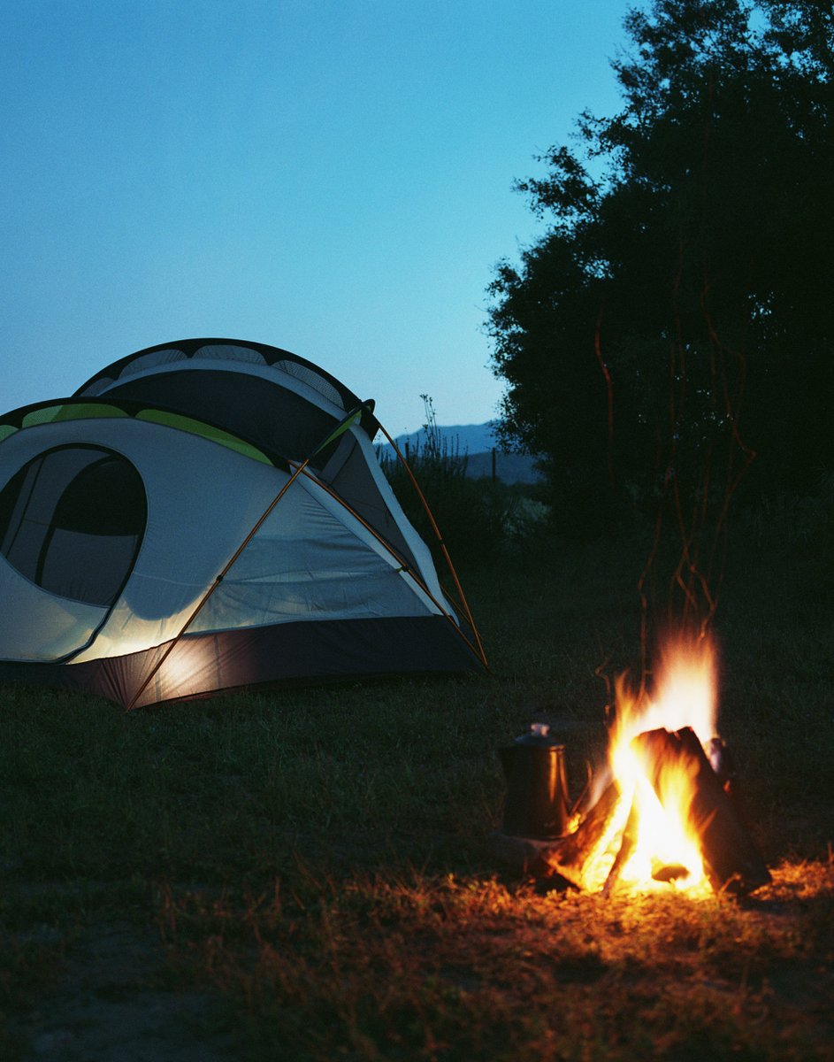 EricElwell4's tweet photo. Camped under a sky full of stars tonight—wood smoke, quiet crickets, and the kind of calm that no city can ever give. Pure magic. https://t.co/0ln9h09KQO