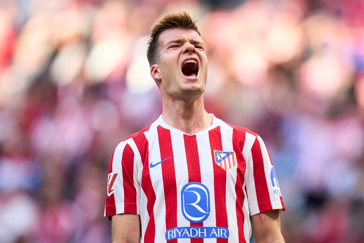 carrusel's tweet photo. ‼️ÚLTIMA HORA | Alexander Sorloth sufre una lesión muscular y se perderá el inicio de la temporada 

🤕 El delantero noruego sufrió una lesión la semana pasada

⏱️ Se estima que podría estar cerca de cuatro semanas de baja

🎙️ Informa @PedroFullanaSER https://t.co/a2kYT7PxT9