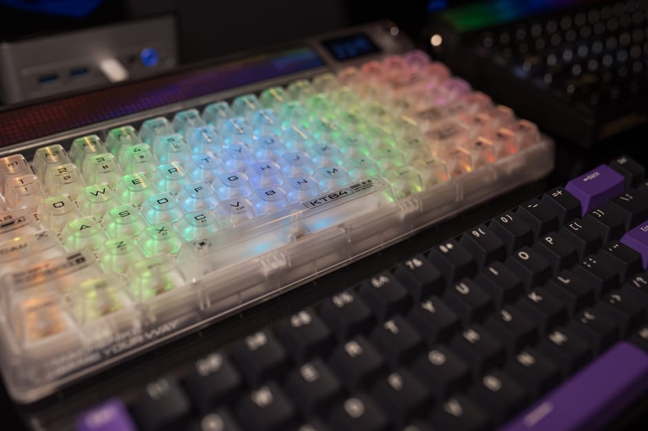 kingjesse8268's tweet photo. 今天的造型灵感来自潮流风深蓝色毛衣真的很百搭。Violet salome neubig✅ https://t.co/8xo3MP8TqA