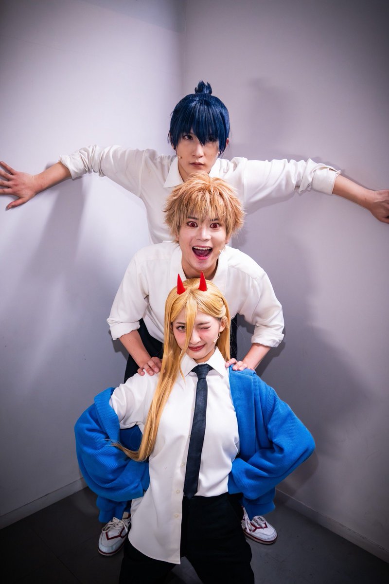 mahirucoda's tweet photo. 「チェンソーマン」 ザ・ステージ レゼ篇
大千穐楽が無事終了いたしました。
これまでの公演に来てくださった皆様、本当にありがとうございました。

毎日とんでもないことが起きている、奇跡のような舞台でした。このカンパニーと出会えて本当に幸せです。

また必ず会いましょう🍓 
#チェンステ https://t.co/4EOsvdaDOS