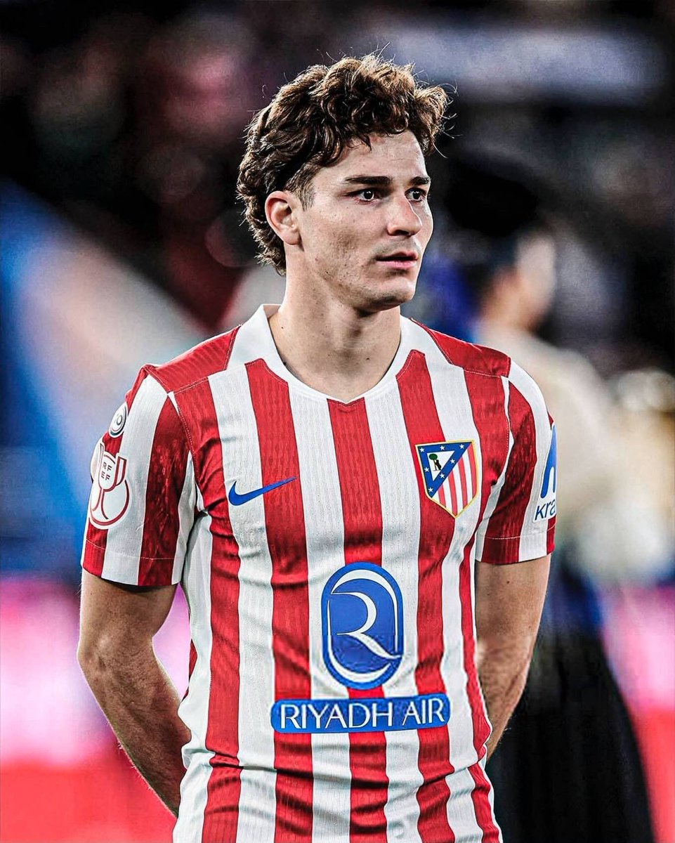 ManagingBarca's tweet photo. 🚨🚨| BREAKING: Atlético Madrid have RULED OUT selling Julián Álvarez to Barcelona.

Mateu Alemany has told him that the club will not sell him and are counting on him this season.

[@PedroFullanaSER] 🔵🔴⚠️ https://t.co/k62vGF2Oje
