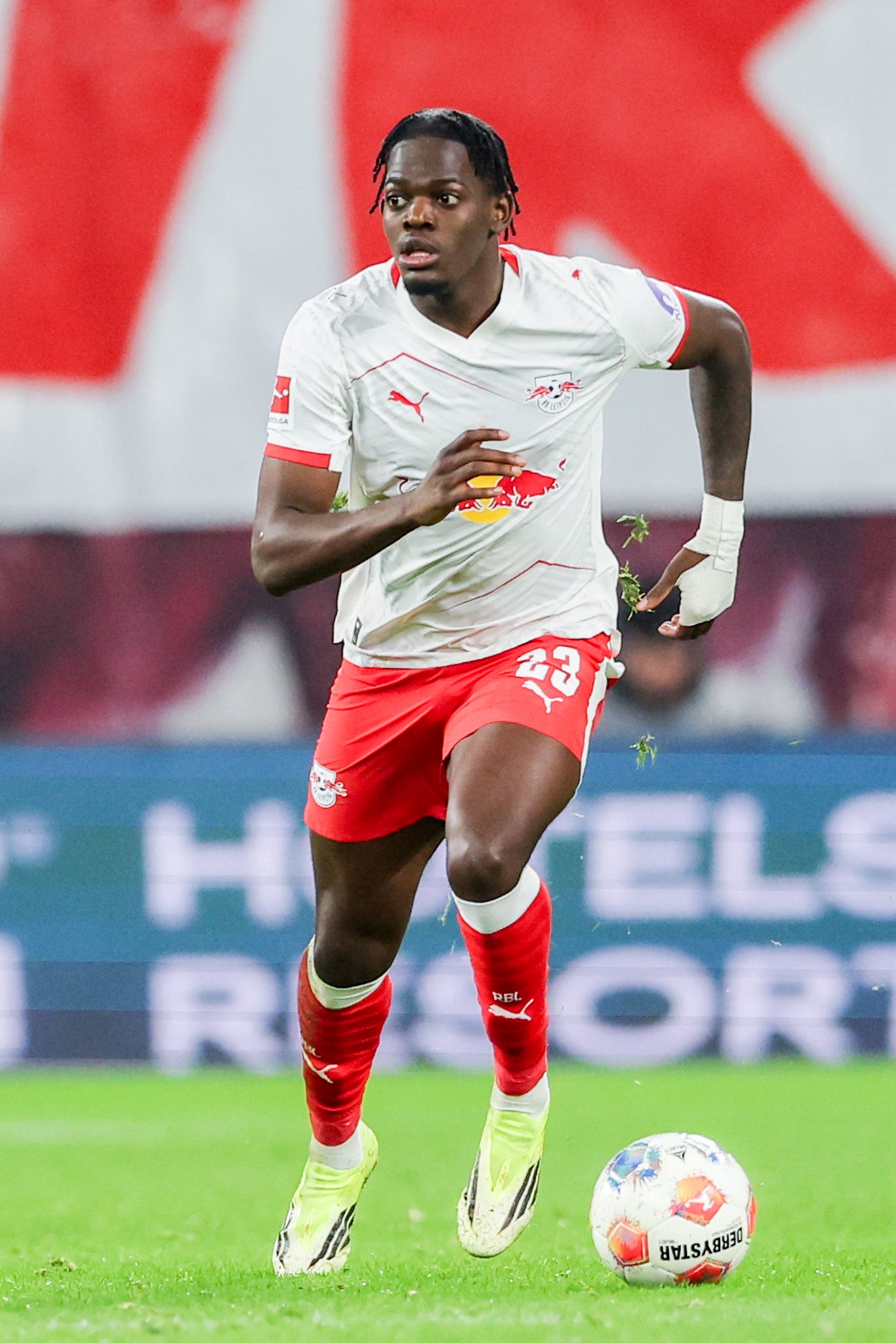 🚨 LE BARÇA A COCHÉ LE NOM DE CASTELLO LUKEBA 🇫🇷 QUI FIGURE EN HAUT D’U...