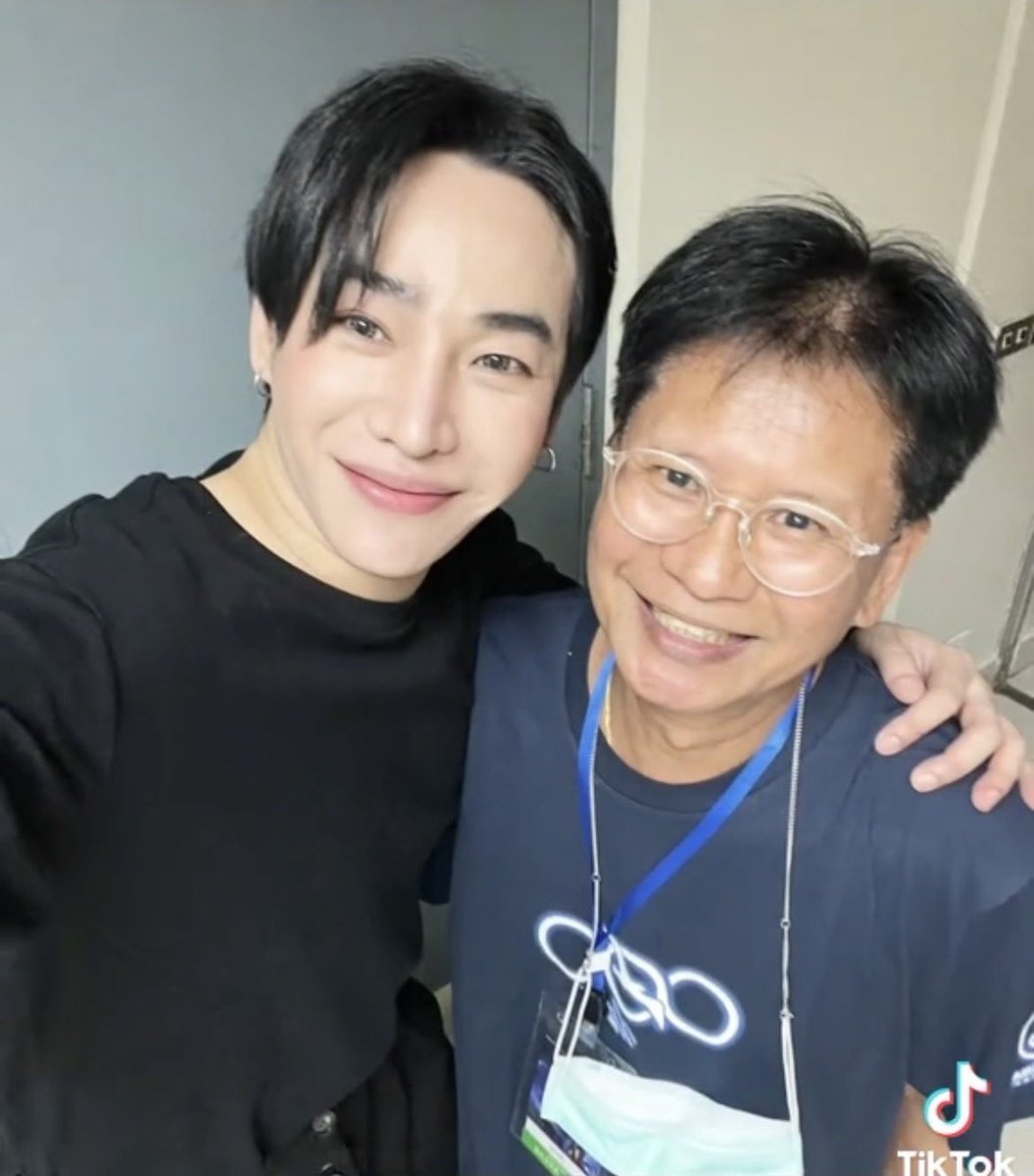 modlovepalit's tweet photo. งื้ออออ เฮียน่ารักทุกภาพเลย 🫠💕 @peckpalit 
#เป๊กผลิตโชค #PeckPalitChoke
Cr. https://t.co/MaefzpQJRb https://t.co/YSnvx9gsm2