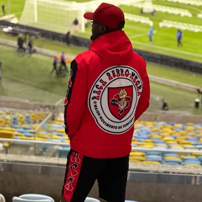 UsainBolt214's tweet photo. #NovaFotoDePerfil https://t.co/FOodVxfaXK