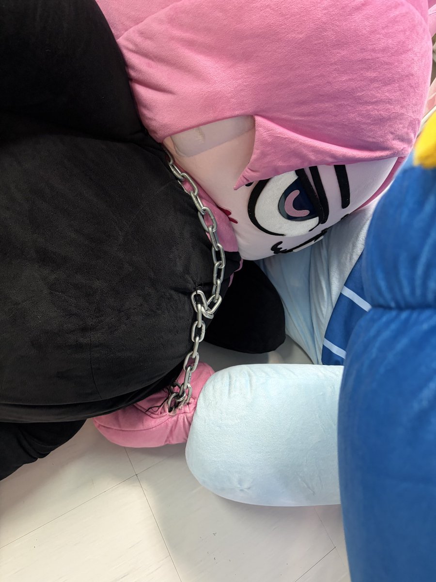 cieldemesyeux's tweet photo. นีน่านีน่านอนตักฉะมาย    ฉะมายซบนีน่านีน่า

//ดีใจจริงๆที่บ้านเรามีหลานแฝด เด็กๆรักกันดูแลกันอย่างดีเลย😭😭😭🌩️🌸💘
#SmyleNeonaTwins https://t.co/SJsGmENPLK