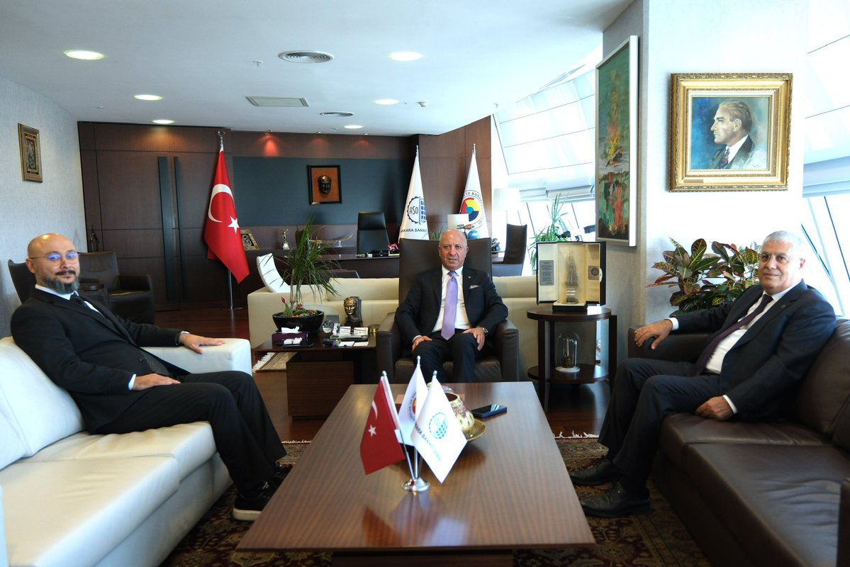 seyit_ardic's tweet photo. Üretime Katma Değer Sağlayanlar Derneği (ÜKSAD) Başkanı Sayın Cihangir Eminoğlu ve Odamız Meclis Üyesi, ÜKSAD Başkan Yardımcısı Sayın Musa Ertunç ile bir araya geldik. 
Nazik ziyaretleri için teşekkür ediyorum. 

@uksaddernek 
@cihanemin58
@musaertunc061 https://t.co/eX1KQ8MkUO