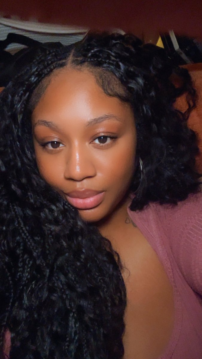 _TrillScott's tweet photo. Life lately 💋 https://t.co/pzLtu5uCeW