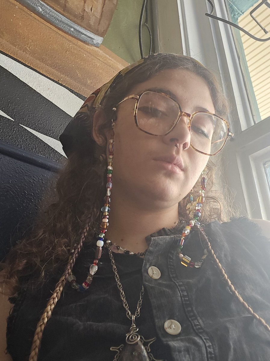 http_malmal's tweet photo. this past weekend with my hunny 📓📚🔮 https://t.co/mb6SN1FFte