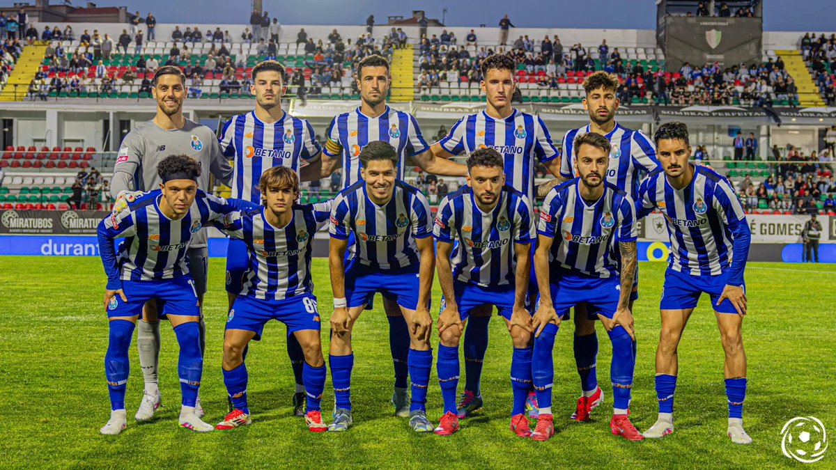 porto_depre's tweet photo. "Tens que usar os óculos adequados para ver o eclipse senão feres a vista"

Bro, eu literalmente vi o FC Porto 24/25  a jogar... já nada me pode afetar os olhos 😭 https://t.co/YXTBOiHD5o