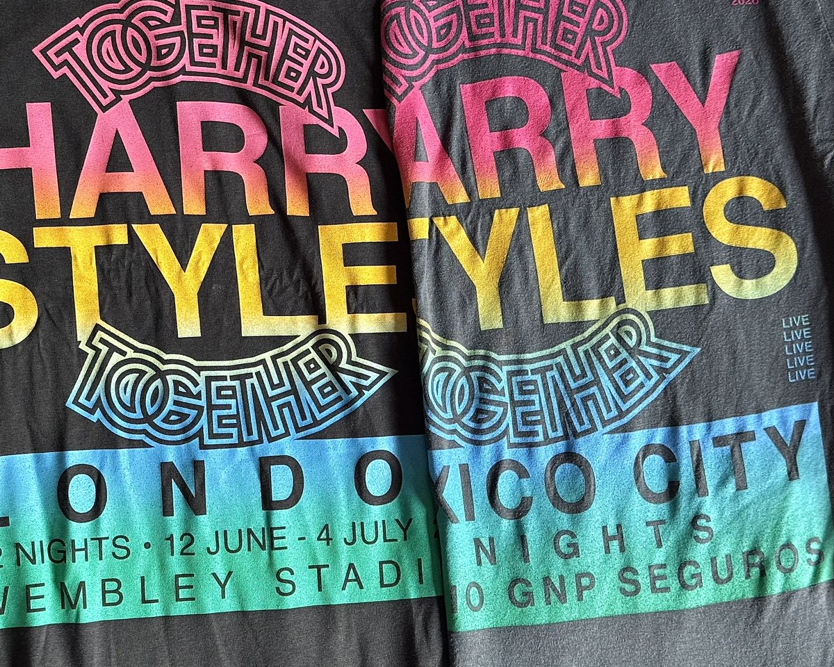 AldairRamirezG's tweet photo. No entiendo cómo siguen dándoles la merch oficial a @liveshowsmerch 

La diferencia de la merch de Harry entre la de CDMX y Londres, aparte de que pareciera que ya llevo un año con la de CDMX, está rota y no me la he puesto ni una sola vez!! (Ya tiene dos hoyos) https://t.co/yCFanNaL7Z