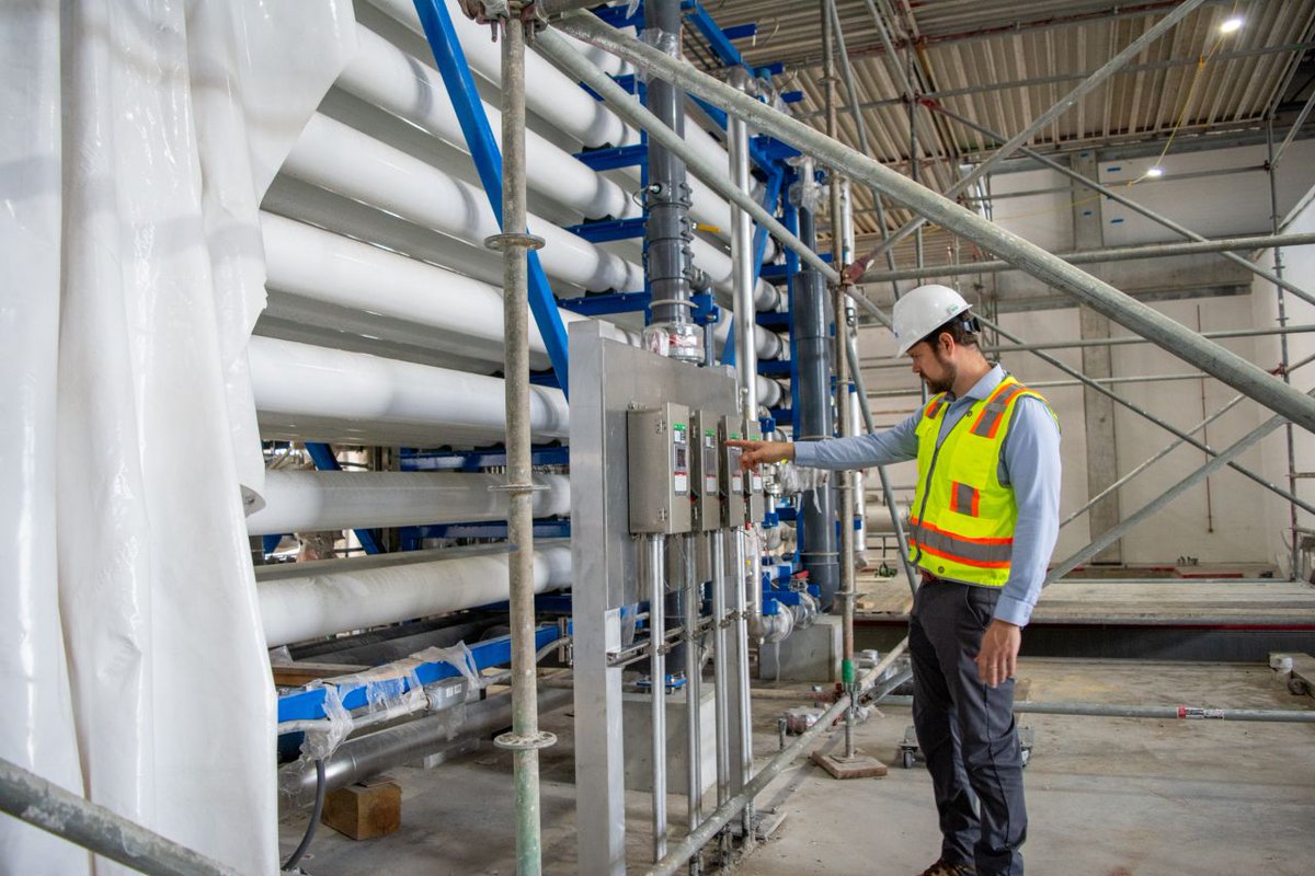 CDMSmith's tweet photo. Wesley Oehmig is helping utilities across the Southeast advance drinking water reliability and quality through innovative treatment solutions and collaborative delivery.

Learn how he's making an impact: https://t.co/TFMcbZsEYZ https://t.co/QFWfRh0nuX