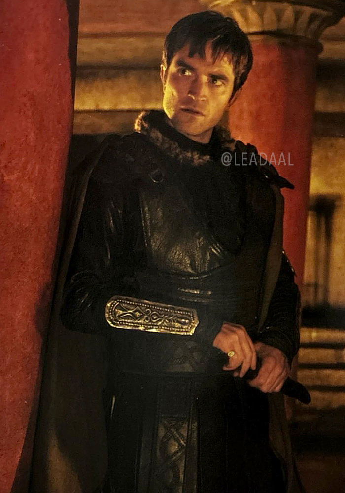 leadaal's tweet photo. new still of Robert Pattinson as Antinous from the book The World of The Odyssey https://t.co/FwP2Wlhwxz