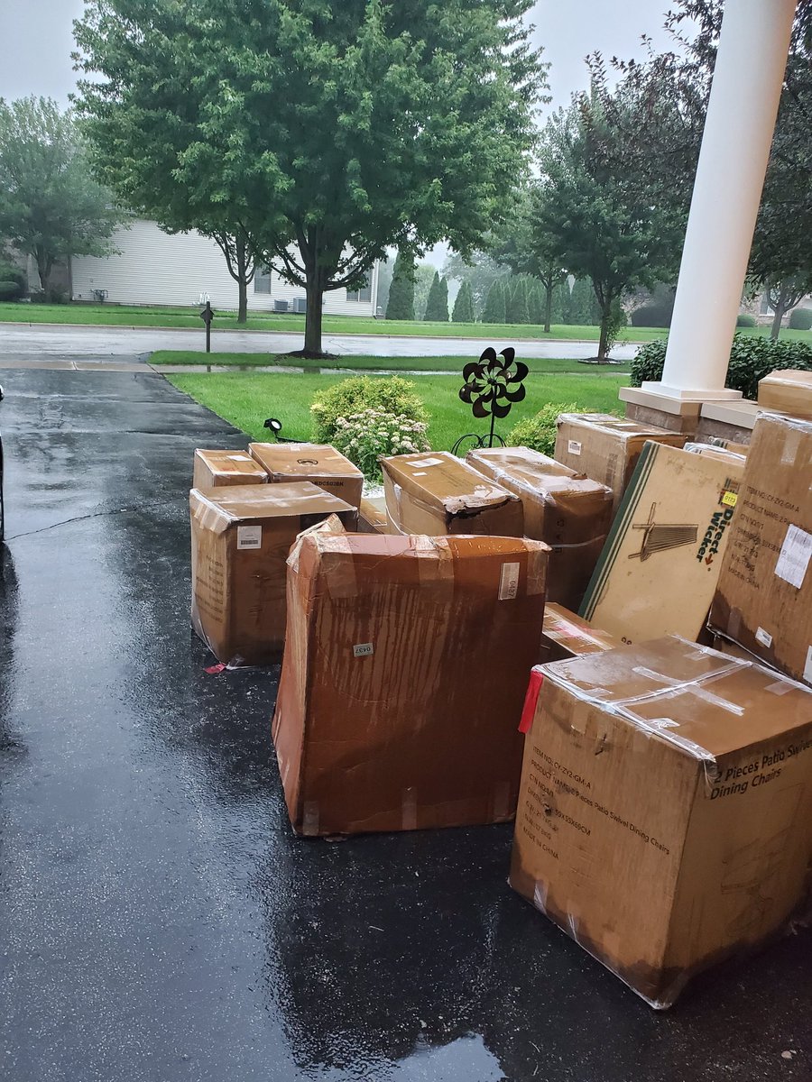izlynd's tweet photo. X: Over $6,000 in fraudulent orders dumped on my driveway. 23 packages sitting in the rain for 3 weeks. Called Amazon every day with empty 24-48 hr pickup promises. Need executive assistance immediately. https://t.co/5AR6vpW80Z