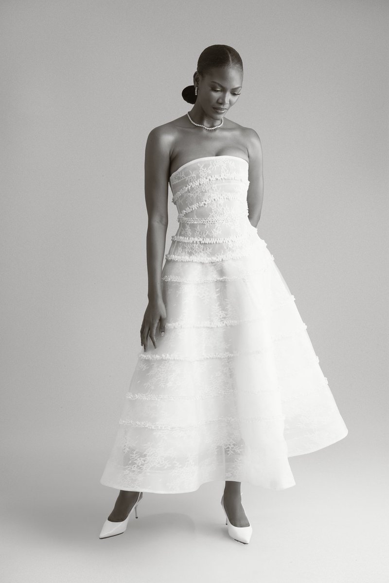 Wildchocolateee's tweet photo. THE YEMI DRESS by Yemi Shoyemi 2026.
Photographed by Oye. https://t.co/bq0NeREwXp