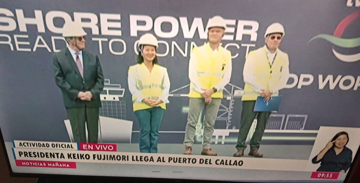 LAMZ50004620's tweet photo. LA PRESIDENTA SÍ TRABAJA. 
La Presidenta @KeikoFujimori @presidenciaperu,  presente en la inauguración de la modernización del Puerto del Callao. https://t.co/KkjYmVOkTo