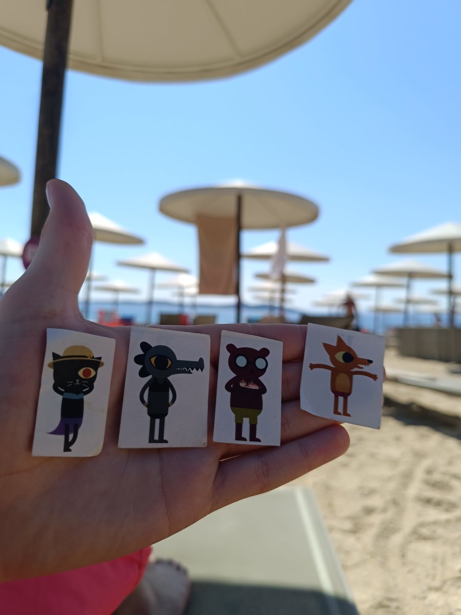 ruby_clock's tweet photo. #NITW #nightinthewoods #Nitwartist #Mae #MaeBorowski #summer #Beatch #TravelDrop
It was a complete surprise to me, but I actually went to the beach this summer.
And I wasn't the only one :3 https://t.co/32zoX6Joey