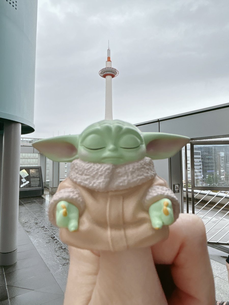 omo_eki's tweet photo. ポップアップ行ってきた〜！！！
長蛇のレジ列を並んで体力はヘロヘロだけど欲しいグッズも購入できたから心は満たされてる( ◜◡◝ )✨ https://t.co/FeilTgex6O