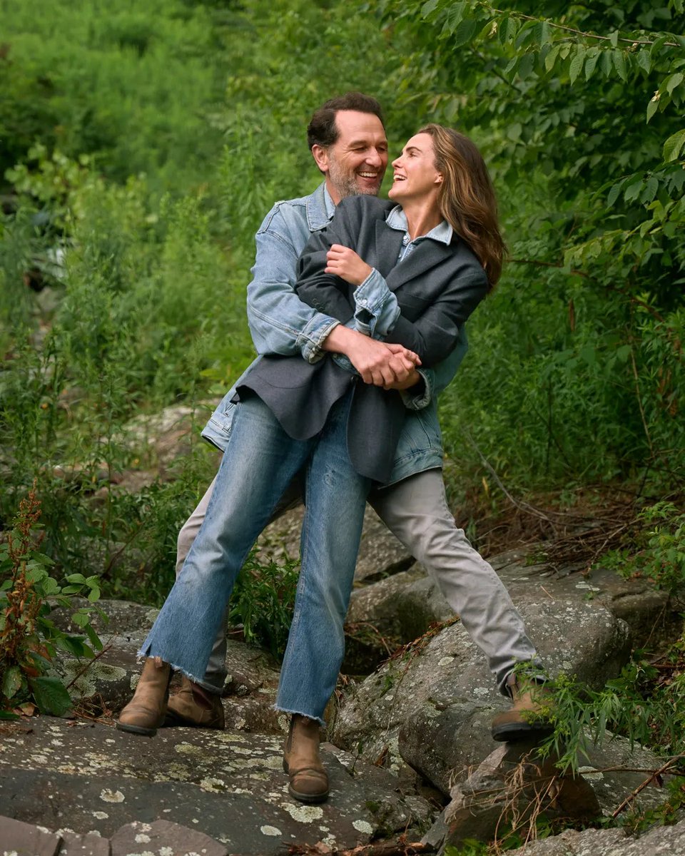 lionesspike's tweet photo. they’re really the best hollywood couple like no one’s topping them https://t.co/SaseBV9S9S