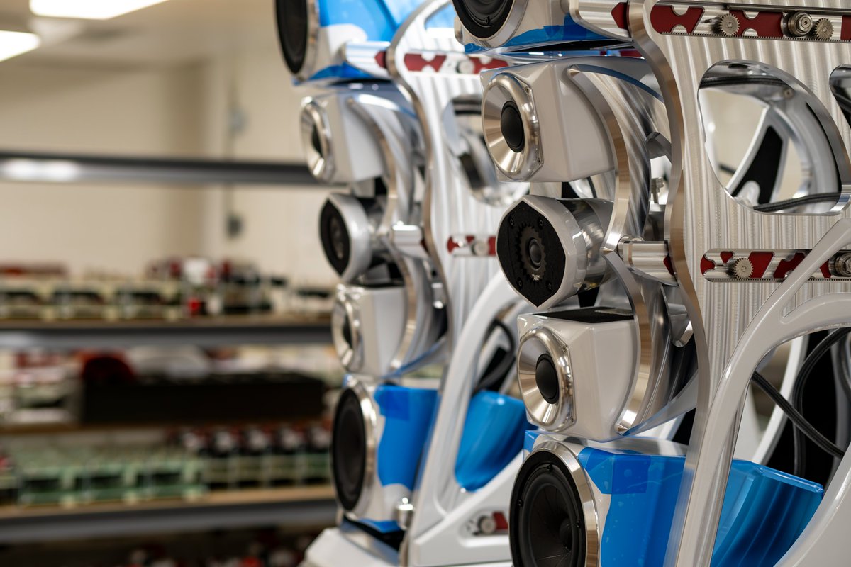 WilsonAudio's tweet photo. Wilson Audio Autobiography #WorkInProgressWednesday
🔈
🔉
🔊
#AuthenticExcellence #MadeInUSA #Handcrafted #WIP https://t.co/PsgX6icGar