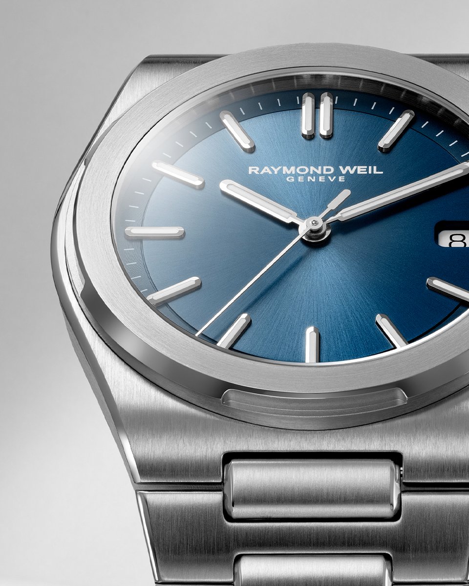raymondweil's tweet photo. Powered by an automatic movement, the 38 mm A.R.T. brings mechanical watchmaking into a distinctly contemporary setting.

Its refined proportions and confident presence offer a modern interpretation of watchmaking heritage.

Explore: https://t.co/RIZiiMjsHE

#RAYMONDWEIL #RWART https://t.co/T2CzfH7OoT