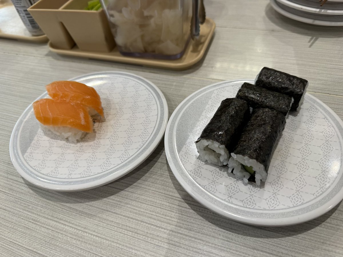 syu_012's tweet photo. 今日ははま寿司でお寿司食べました🍣
美味しかったです😋 https://t.co/B3K1wGuHDH