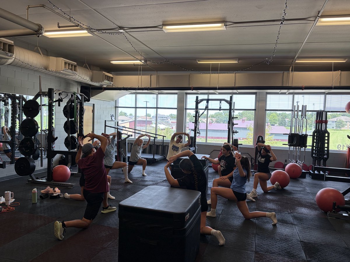 CoachWillems's tweet photo. Off to a great start for the 2026 MVVB season ✨- 4 Senior 🩷 Speeches, gym time, weight room time &amp; leaning into our values #GoMVStangs #Unbridled 🐎🏐 https://t.co/GtrIWkeGjb
