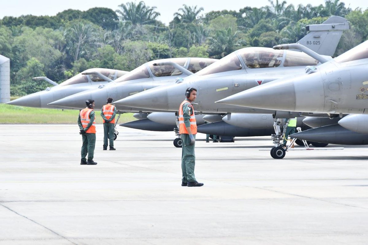 IAF_MCC's tweet photo. Exercise #UdaraShakti 2026

The Indian Air Force and Royal Malaysian Air Force are conducting bilateral Exercise #UdaraShakti 2026 at Subang Airbase, Malaysia.

Air Warriors from both nations are engaged in joint field training and Subject Matter Expert exchanges, focused on operational learning, exchange of best practices and enhancing interoperability.

Train together. Learn together. Operate together.

#IAF  #IndiaMalaysiaFriendship #AirPower
#IndianAirForce #UdaraShakti26 

@hcikl
@DefenceMinIndia 
@SpokespersonMoD
@HQ_IDS_India
@adgpi
@indiannavy
@CareerinIAF