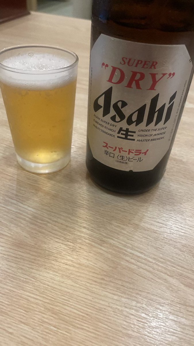 RHmichiRH's tweet photo. 現在、仕事に関してのみ記憶喪失中の私。スーパー銭湯に一泊しにきた。炭酸浴してダラダラした後、ビール飲んで漫画とネットタイム。楽しい😃昼間ちゃんと勉強と筋トレしてから来た。 https://t.co/LnuH9YOcRQ