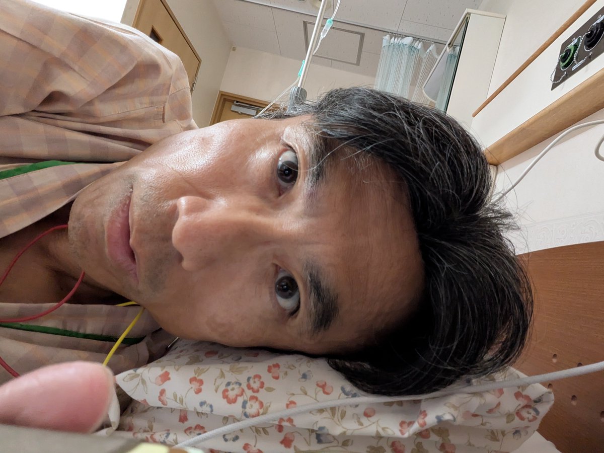 tyoshi19910455's tweet photo. 前立腺生検を終え…麻酔が覚めないのでベッドで安静にしています。なぜか吐き気と腹痛が…😣 https://t.co/rRc0MdKRdq