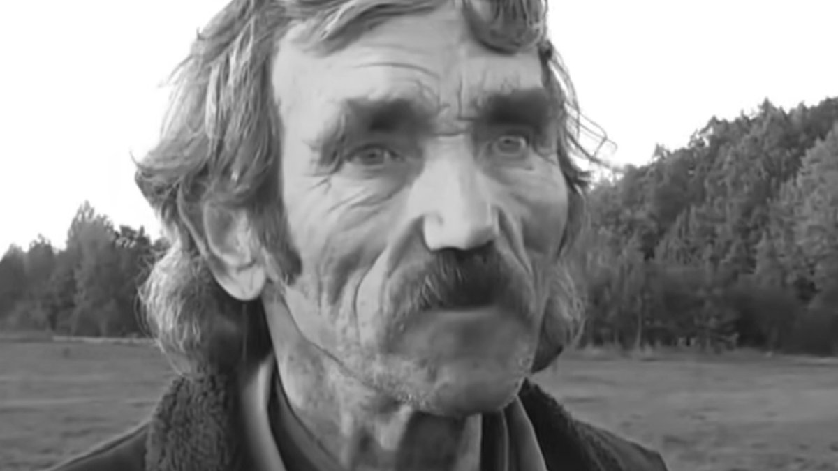boop_pl's tweet photo. Stachu Jones nie żyje - wynika z nekrologu wywieszonego w mieście, w którym żył Stanisław. 

Dom pogrzebowy również udostępnił ten nekrolog. https://t.co/mpagFojaLK