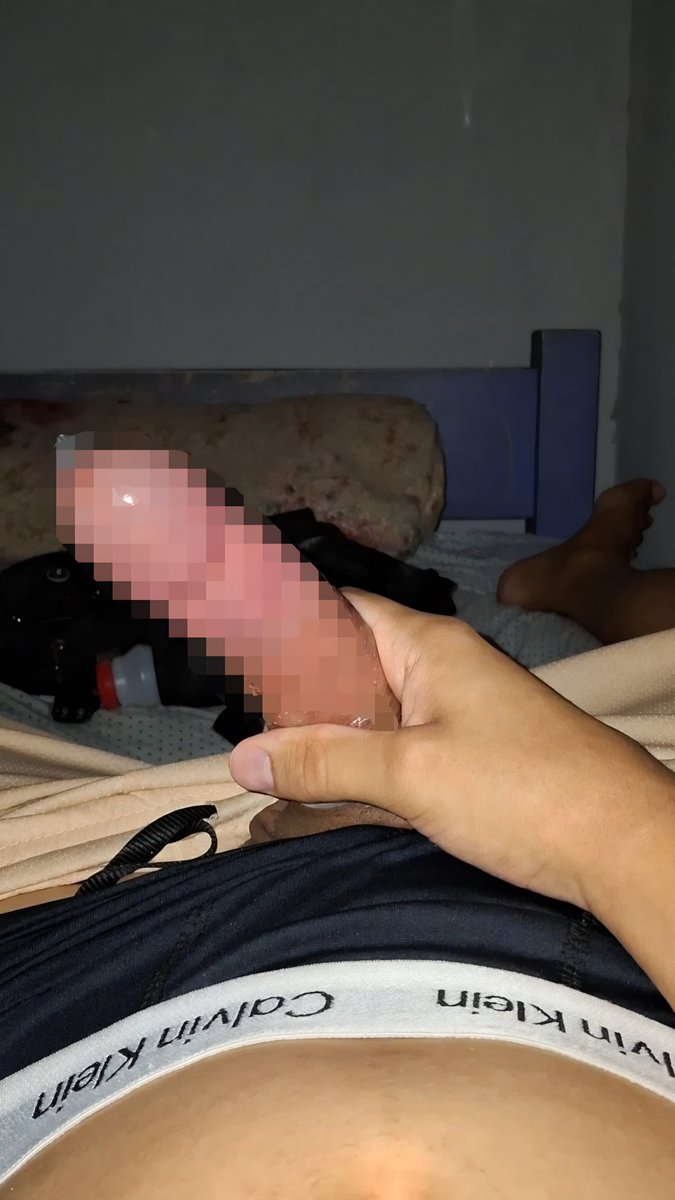 tuhzim's tweet photo. Fui bater uma pós corrida slk 🥵
QUEM QUISER O VÍDEO GOZANDO NA CAMISINHA CHAMA NA DM
#BROTHERAGEMㅤ #brotheragemheteroㅤㅤㅤ #twink #nsfw #PINTOSAWARDSㅤㅤ #PINTOAWARDS https://t.co/S5dGWBF62k
