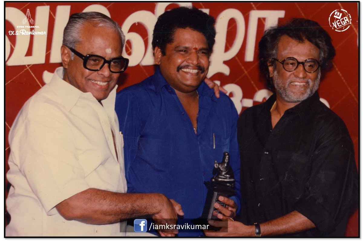 KumarSande73291's tweet photo. @KING_SSMBFAN @Urstrulyudaydh1 Rajini sir in age 45 &amp; 50 
Teliyakapote musko ra babu 

Off-screen looks iddaru pattinchukoru https://t.co/EInivJVdm0