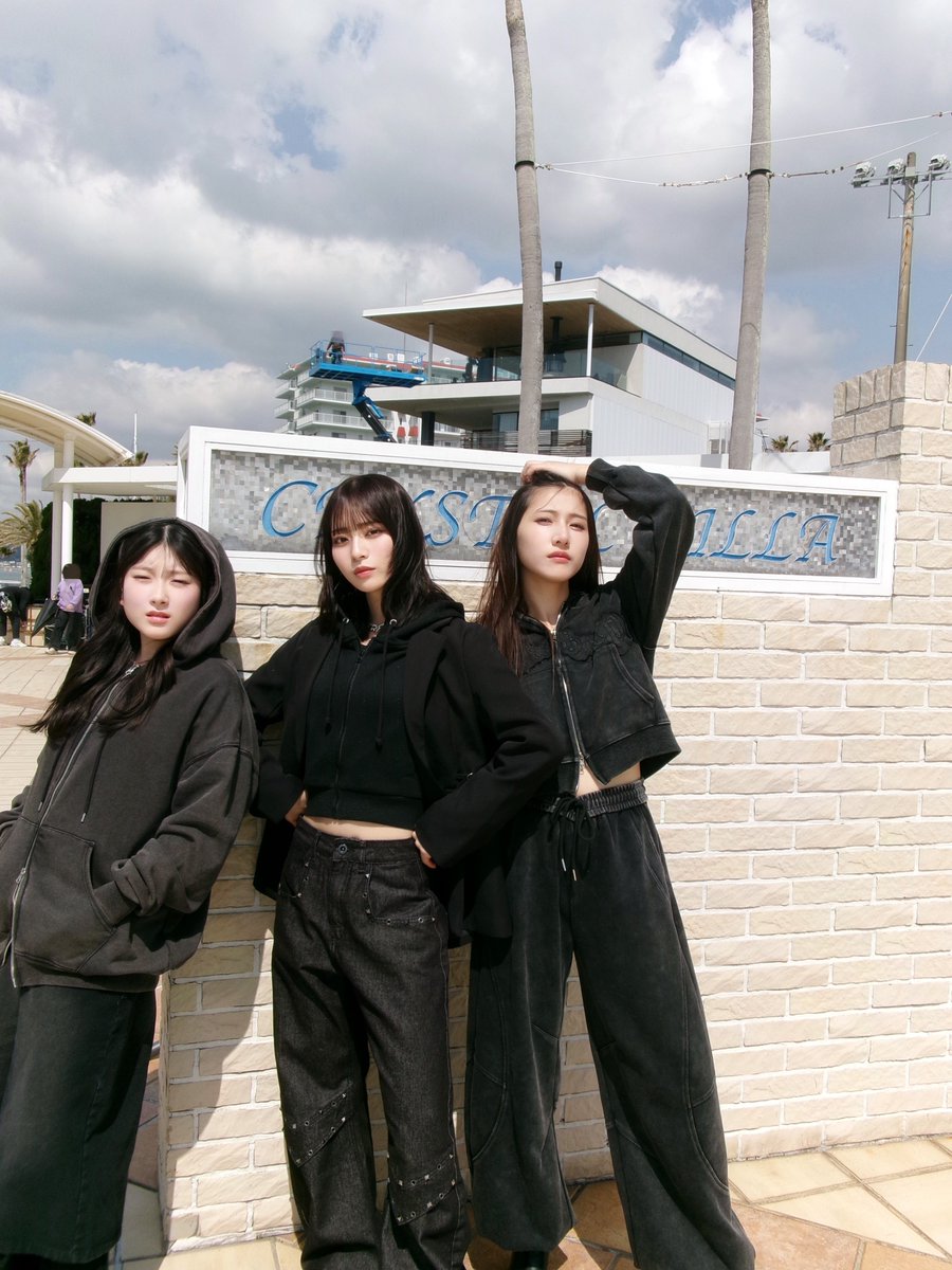 tomita_nanaka's tweet photo. 今夜最終回！！！！早すぎる、、😹
ということで、みんな10話絶対に観なきゃ、俺らが来ちまうぞ✊💥💥
#ヤン転_10話 https://t.co/mTMqQZYGd3