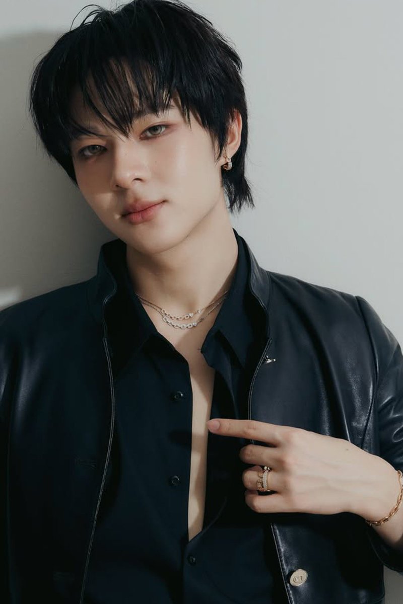 PrettyLis233's tweet photo. Hia New looks so Stunning and gorgeous✨🥰
#NuNew @CwrNew
#GemsPavilion https://t.co/kcwtWXyQNu