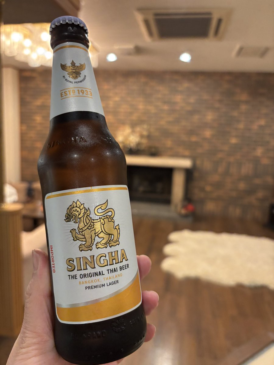 Licona1108's tweet photo. お盆はSINGHA飲みながらタイGLドラマ🇹🇭見ます☺️Janjingjingのチケット🎫取れますように…🇯🇵

#janhae #jingjingyu #janjingjing https://t.co/nn31LkItnw