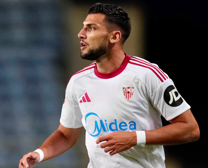Pepelias17_'s tweet photo. 🔴 No paro de leer informaciones sobre lo que ahorra el Sevilla FC con las salidas de Joan Jordan, Nianzou, Rafa Mir o Gattoni, buena parte de cuyos salarios -y las correspondientes amortizaciones- sigue pagando el club nervionense y computan en el límite salarial, aunque jugarán en otros equipos y no podrá disponer de ninguno de ellos. El concepto 'ahorro' convendría revisarlo