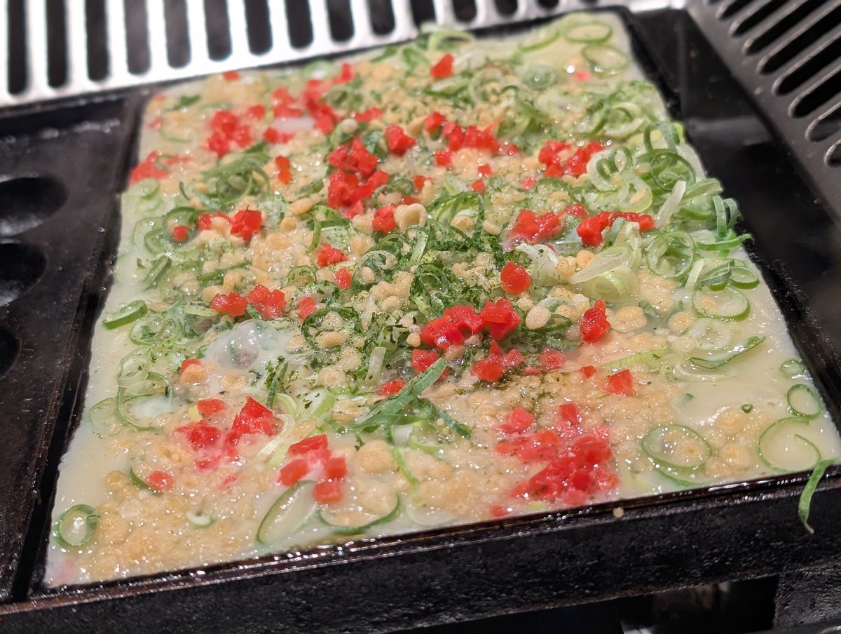 osakana_ff14's tweet photo. 拓大〜紅陵高校の〜！！
勝利を祝して〜！！
勝利のたこ焼きッッッ！！
※勝利のテーマの口上を脳内で再生してください※

どて焼きもうまうま。 https://t.co/fp0A0a0XfL