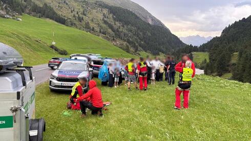 ynetnews's tweet photo. Wrong turn leaves 36 Jewish tourists trapped, children clinging to rocks awaiting rescue in Austrian Alps

Group of Orthodox tourists, including children and people pushing baby strollers, became stranded at 2,300 meters near Sölden...

https://t.co/Bxzmnxpirx https://t.co/vM8hUPa2a1
