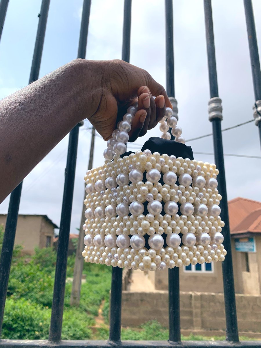DamilolaLizz's tweet photo. Thinking of which design to do next but in the meantime, you can order this via 

09059569220 https://t.co/ZKpXUbr1sh