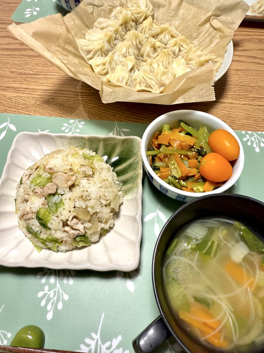 pul414's tweet photo. 小籠包作った！！食べる時に破けて汁が全部抜けるぞ！！！ https://t.co/HiU9sTdYPU