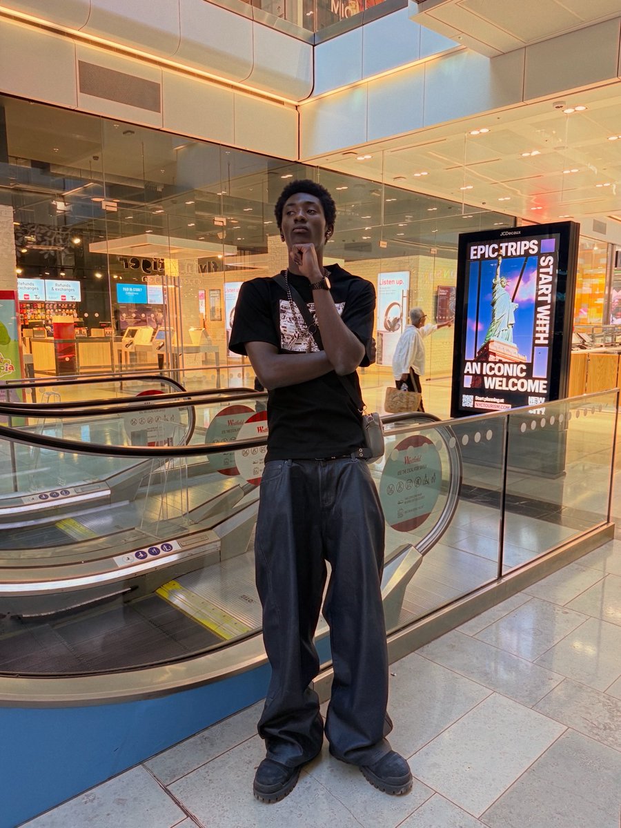 2easymikee's tweet photo. Trappin is my hobby https://t.co/Gg3l15TwwK