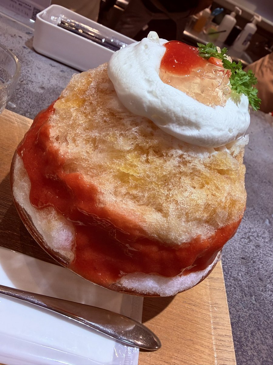 Shi421_Aimer's tweet photo. フォロワーさんと奈良でかき氷巡り🍧
初めて1日に3杯食べた笑 https://t.co/6GrldbP7YQ