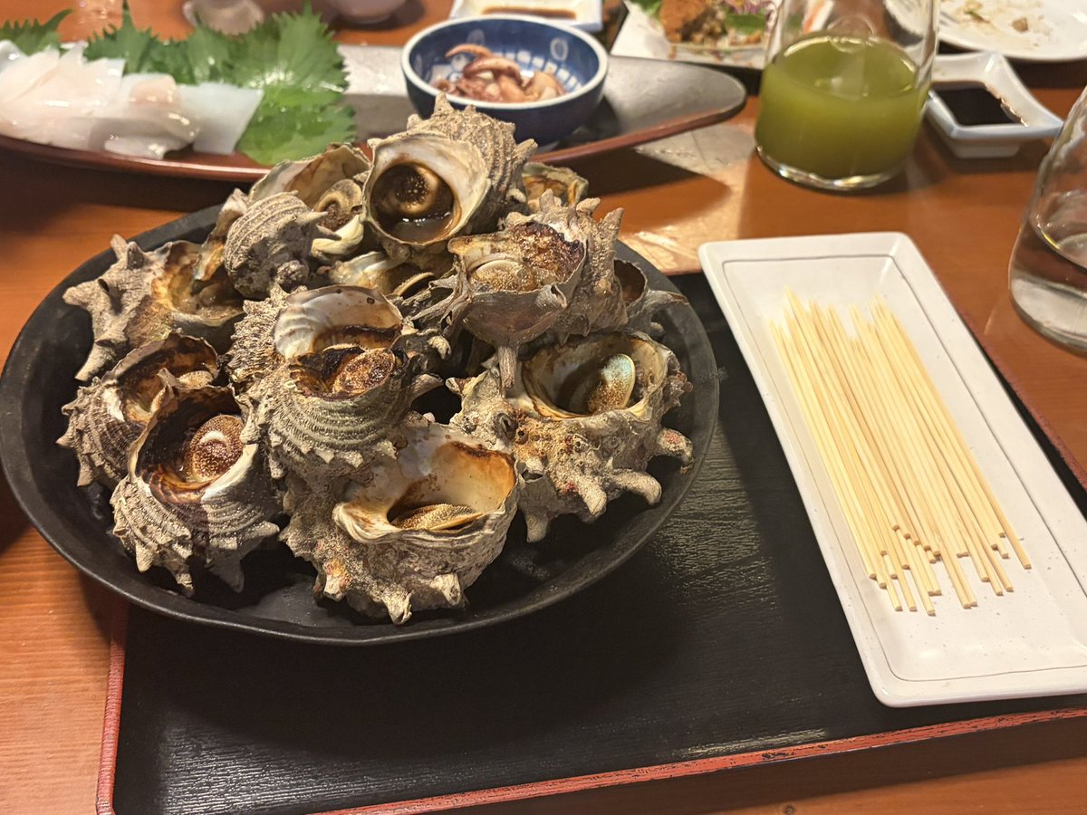 macchi_0517's tweet photo. 初サザエ。
美味すぎ。

#飯やまるはげ https://t.co/Pm2G7Log7v