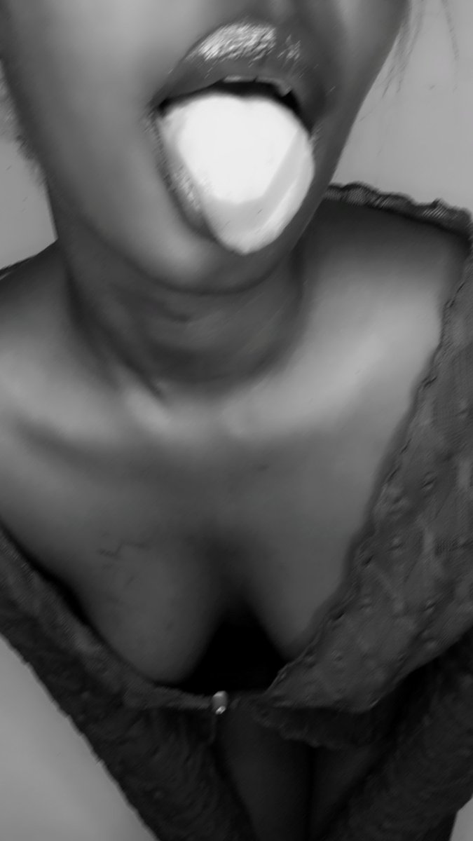 Aurora747263's tweet photo. tell me what you noticed first 👀
#Ebony #Solo #BlackAndWhite https://t.co/CeLUjRlcPJ