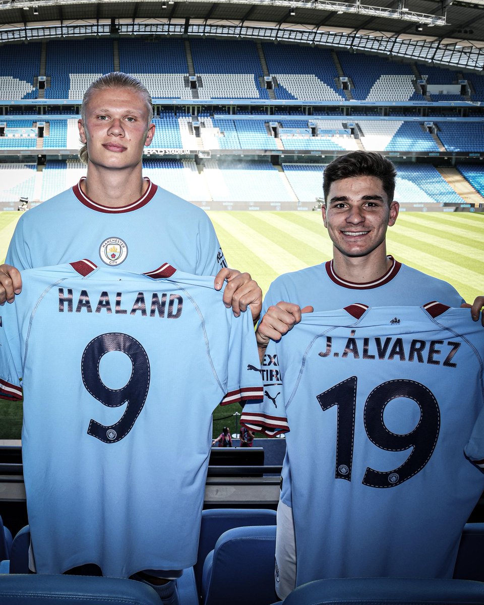 ESPNUK's tweet photo. Throwback to the summer Man City signed Haaland and Alvarez in the same window 🤯 https://t.co/54JhHv1AXo