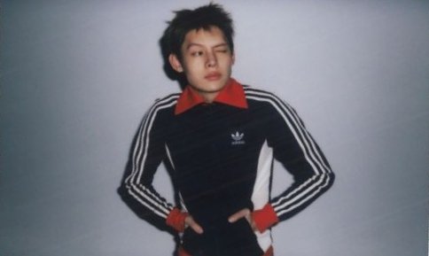 zhaoyufancokr's tweet photo. #james in adidas jacket<3 https://t.co/xoWTB4910h
